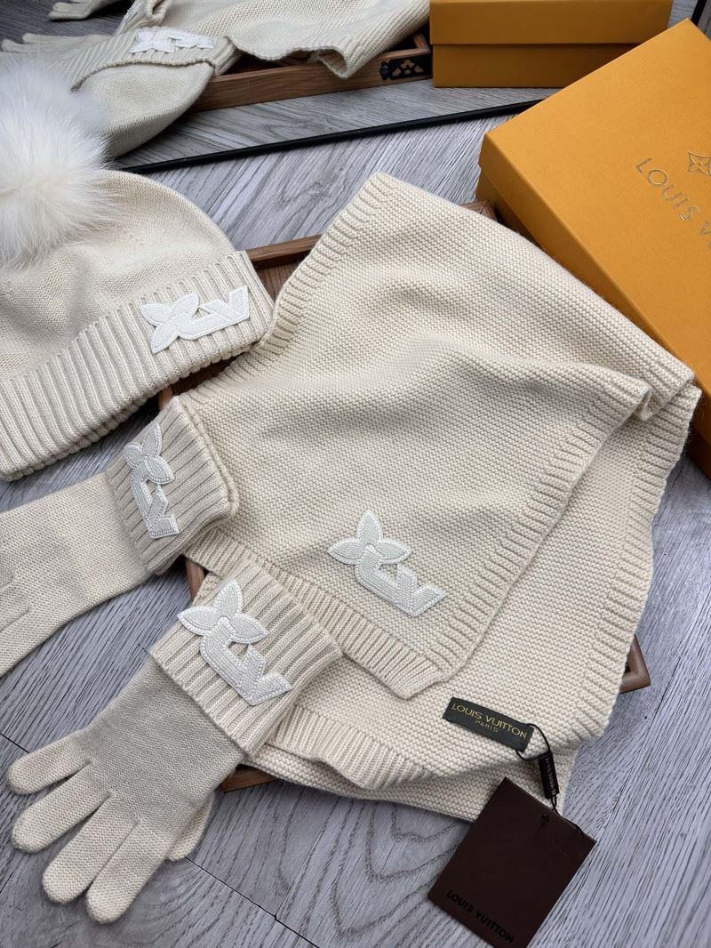 Louis Vuitton Caps Scarfs